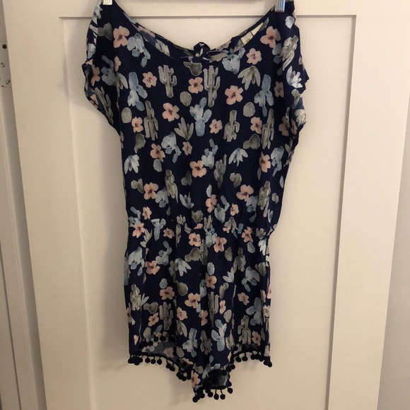 Floral Romper - Picture 2 of 3
